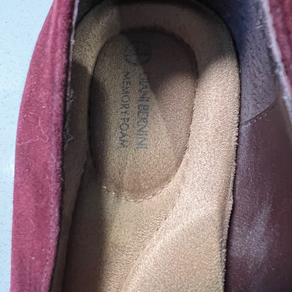 NEW Burgandy Suede Giani Bernini Size 10 Memory foam 2” heels never worn - Picture 14 of 16